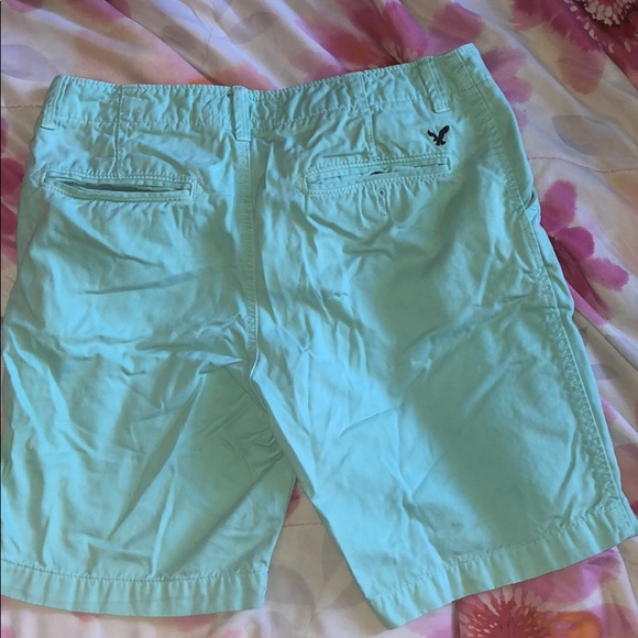 American Eagle Classic Fit Shorts - Picture 2 of 2